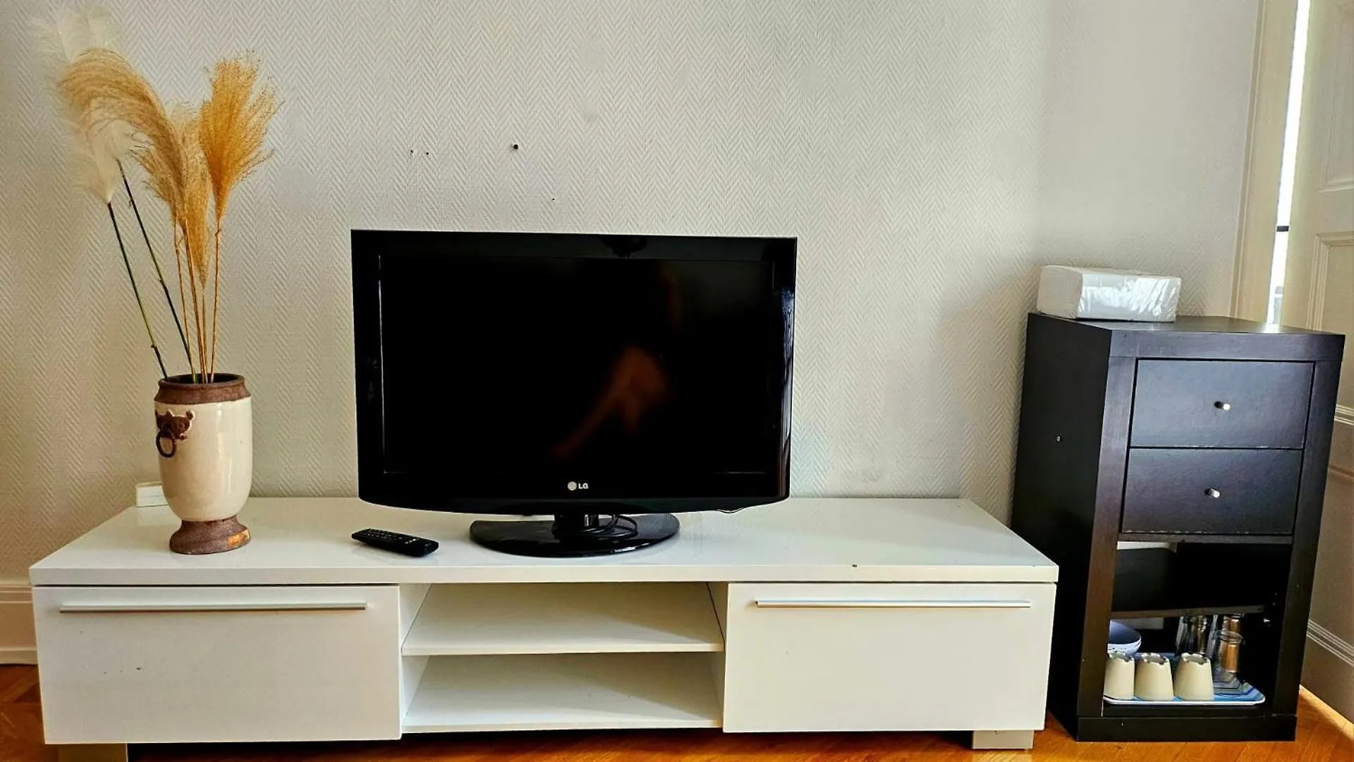 Comfort Appartment # 2 Vaernhem Malmoe شقة مالمو